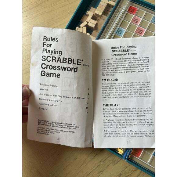 Vintage Scrabble Travel Edition 1977 Plastic Case Crossword Game Family Youth - Picture 6 of 13